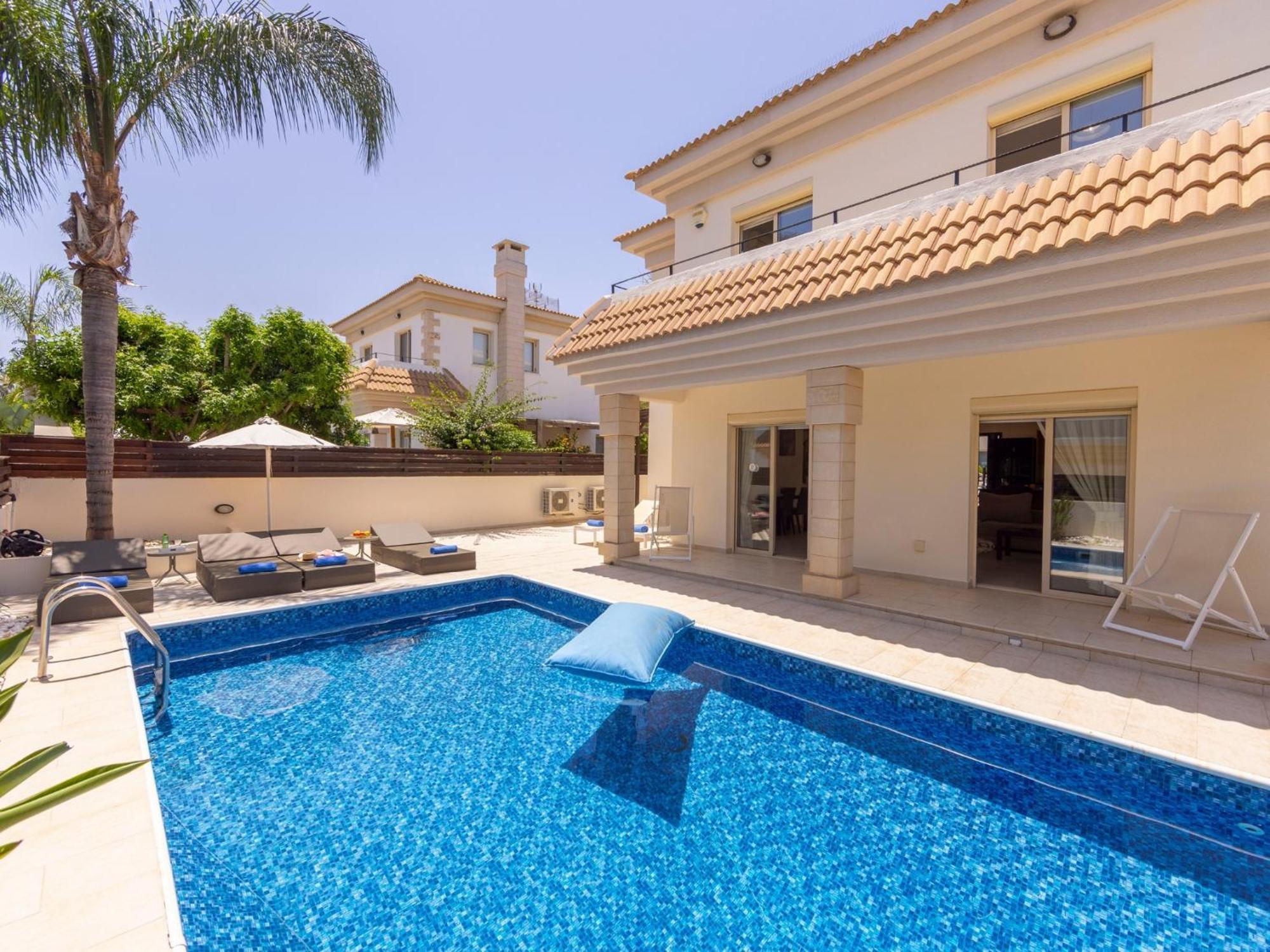 Villa Malama Paralimni Exteriör bild