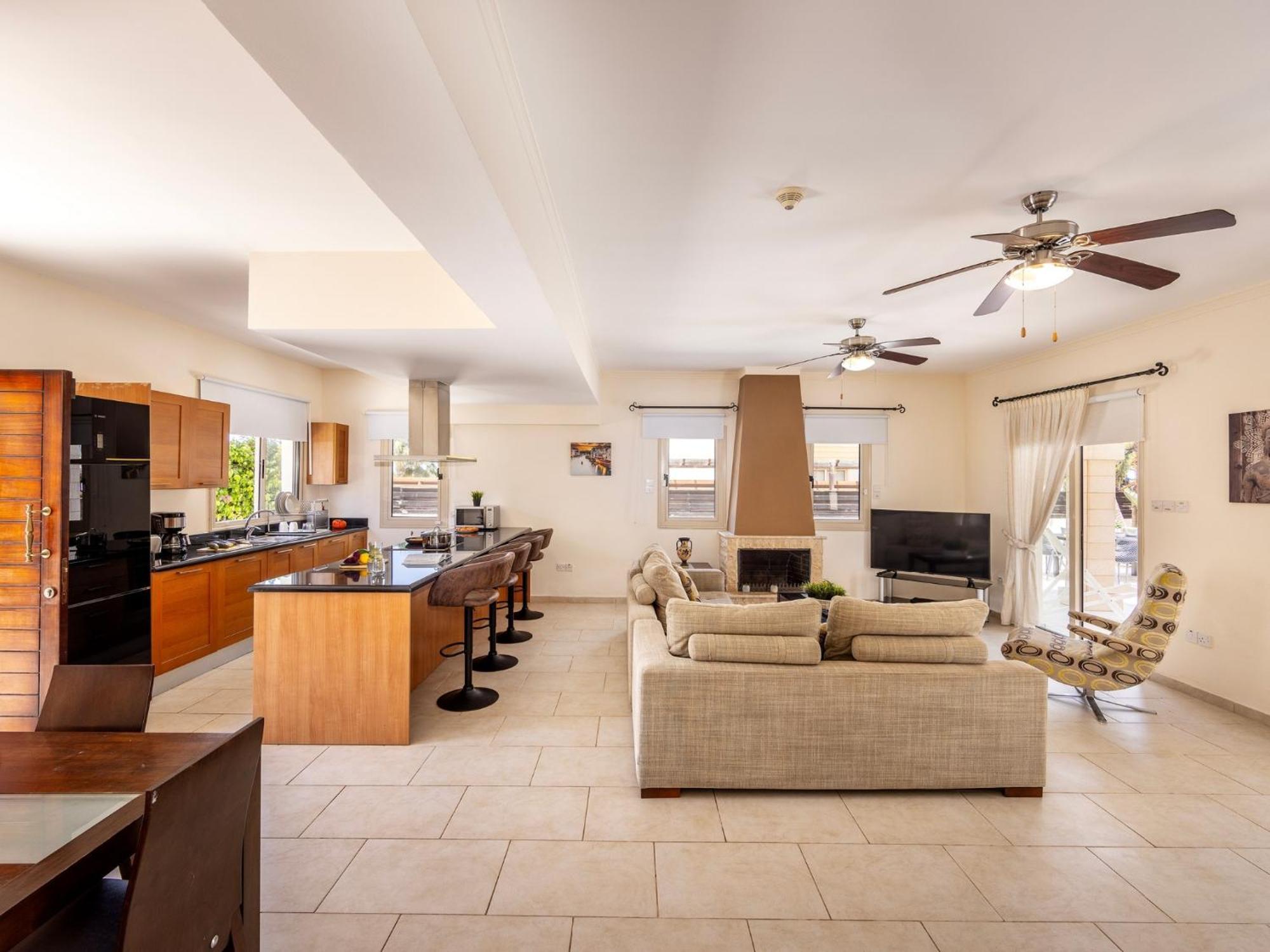 Villa Malama Paralimni Exteriör bild