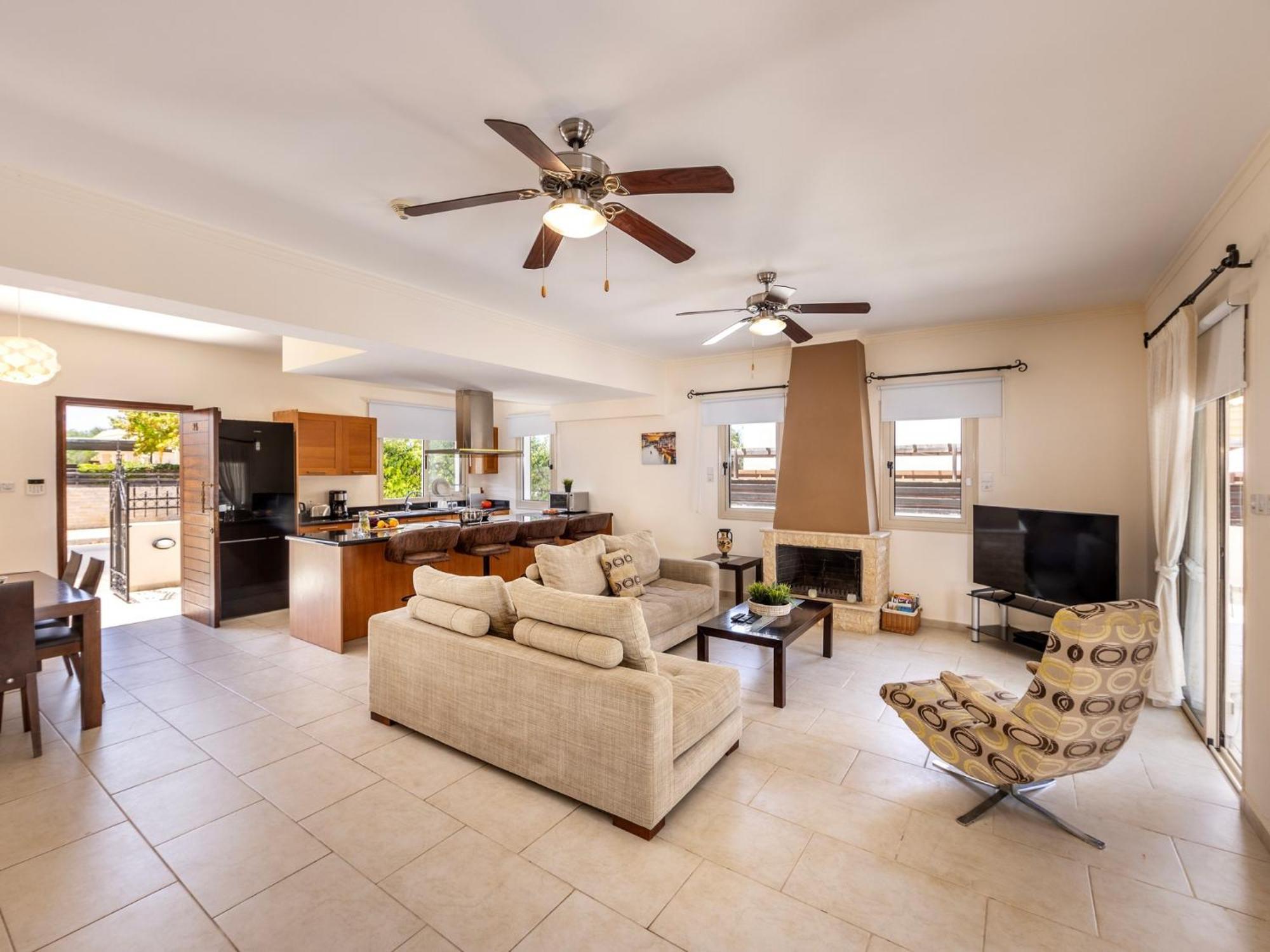Villa Malama Paralimni Exteriör bild
