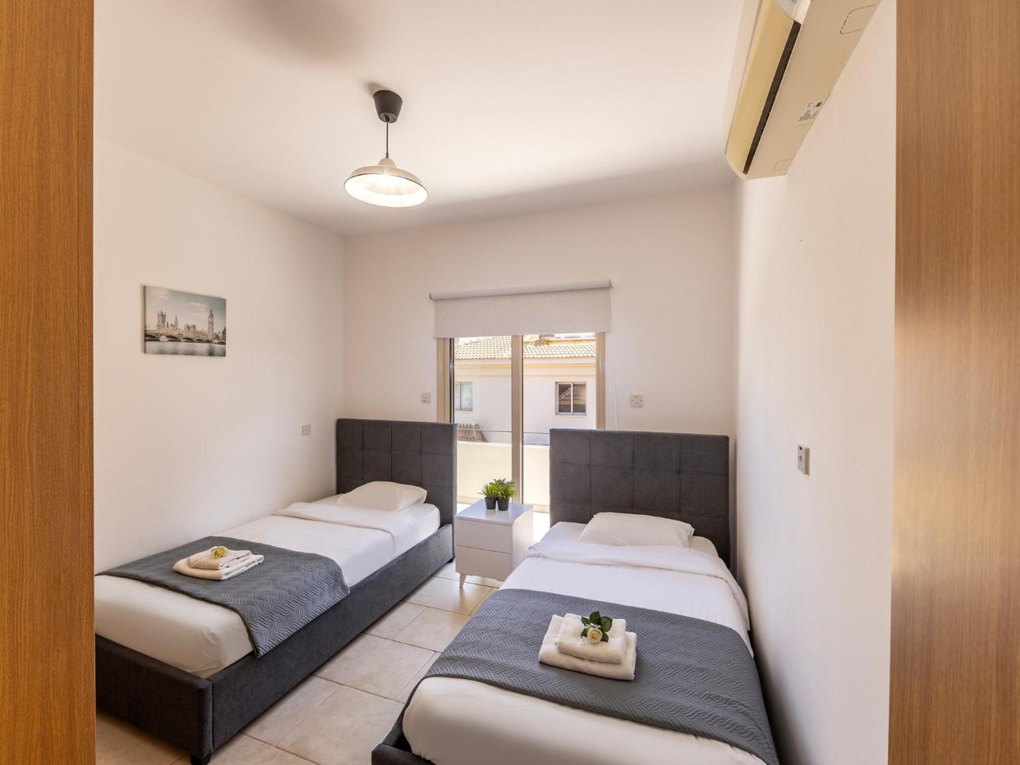 Villa Malama Paralimni Exteriör bild