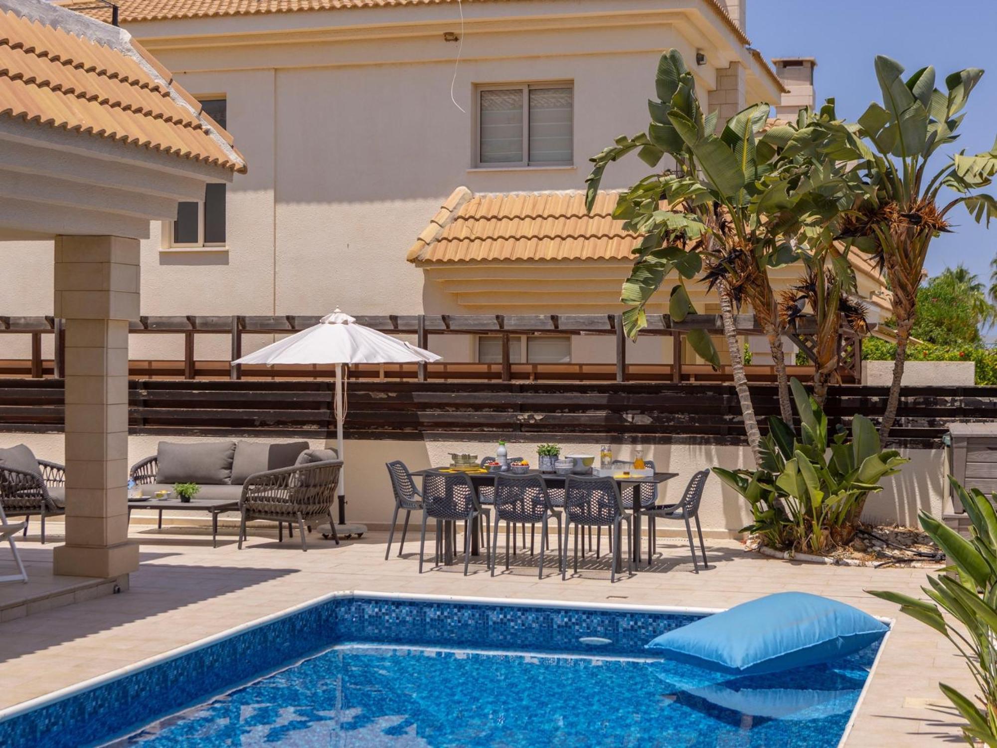 Villa Malama Paralimni Exteriör bild
