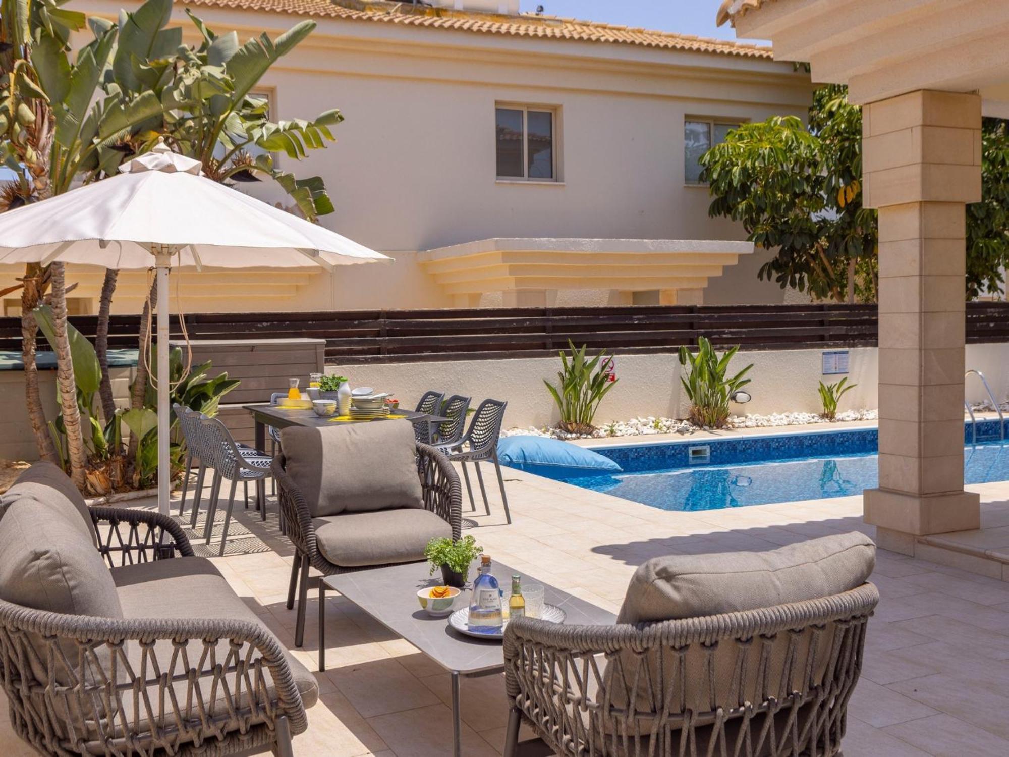 Villa Malama Paralimni Exteriör bild
