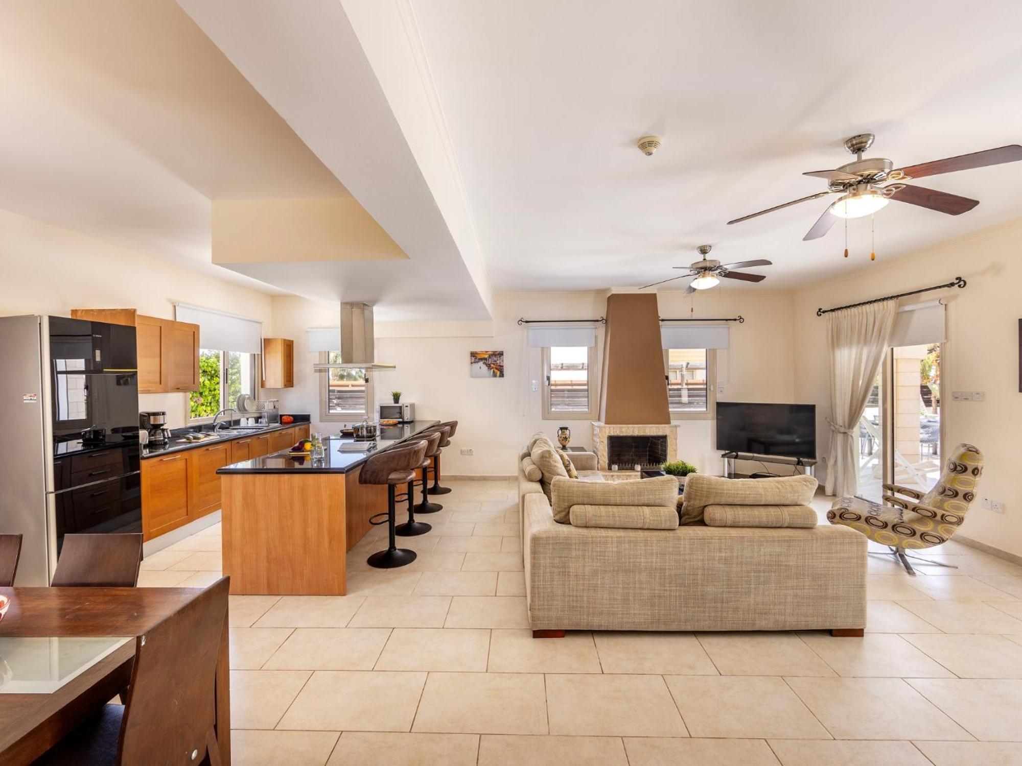Villa Malama Paralimni Exteriör bild