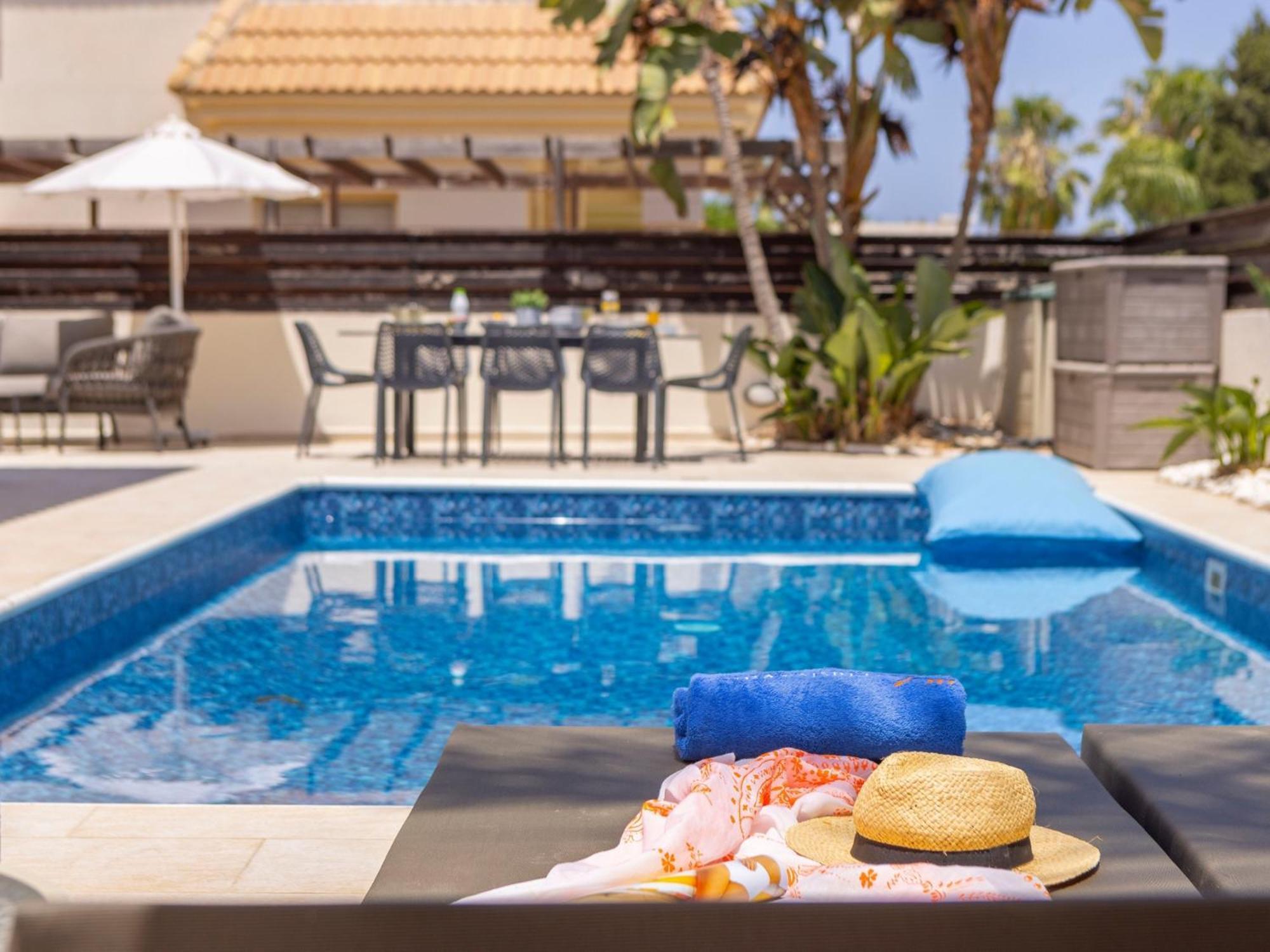 Villa Malama Paralimni Exteriör bild