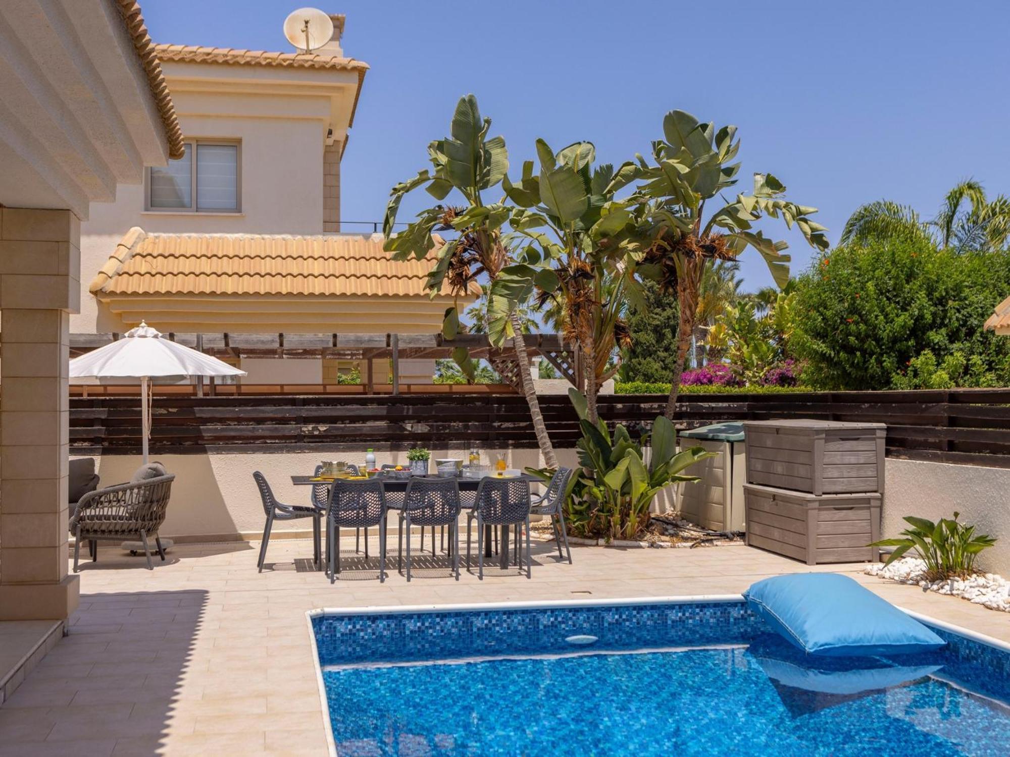 Villa Malama Paralimni Exteriör bild
